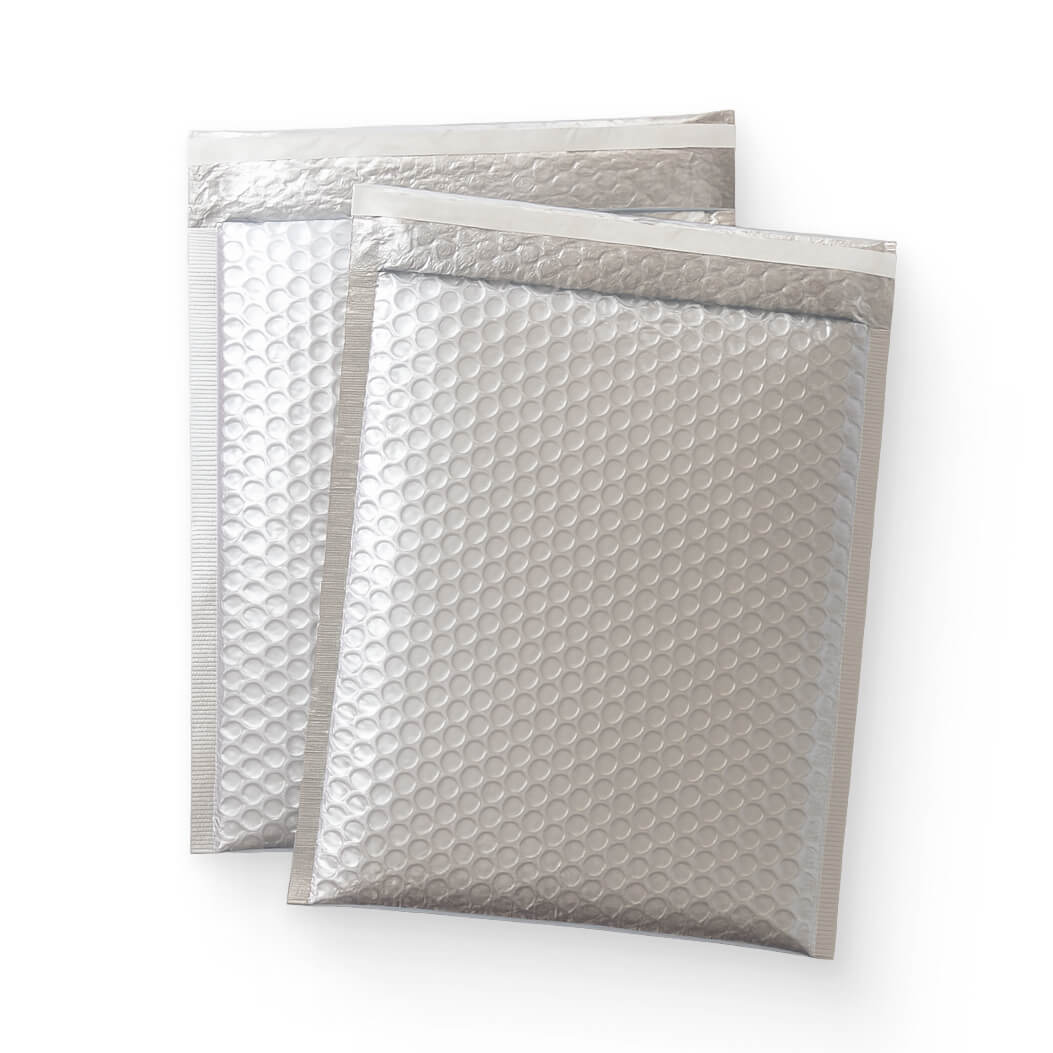 Купить Пакет из ВПП с клеевым клапаном, трехслойный, 50х60 см